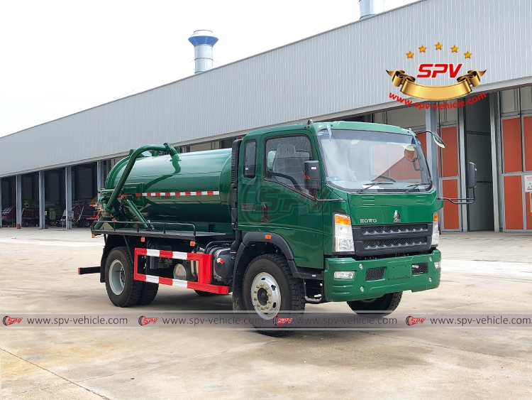 5,000 Litres Sewage Vacuum Truck Sinotruk - RF